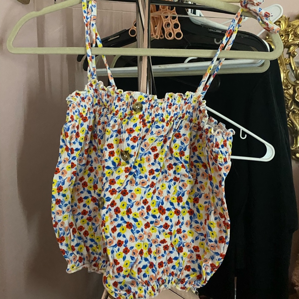 Crop top